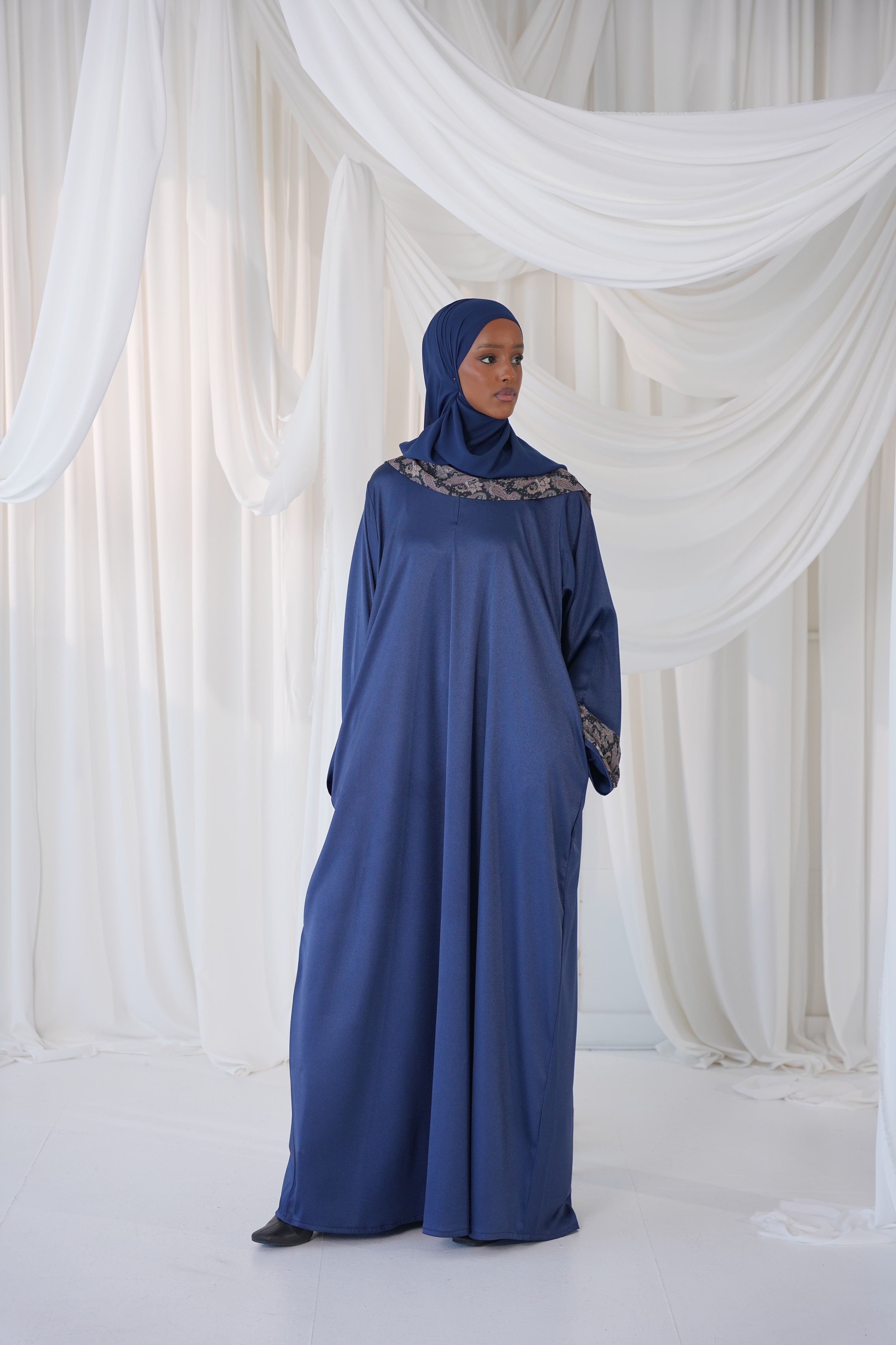 Layali– Navy