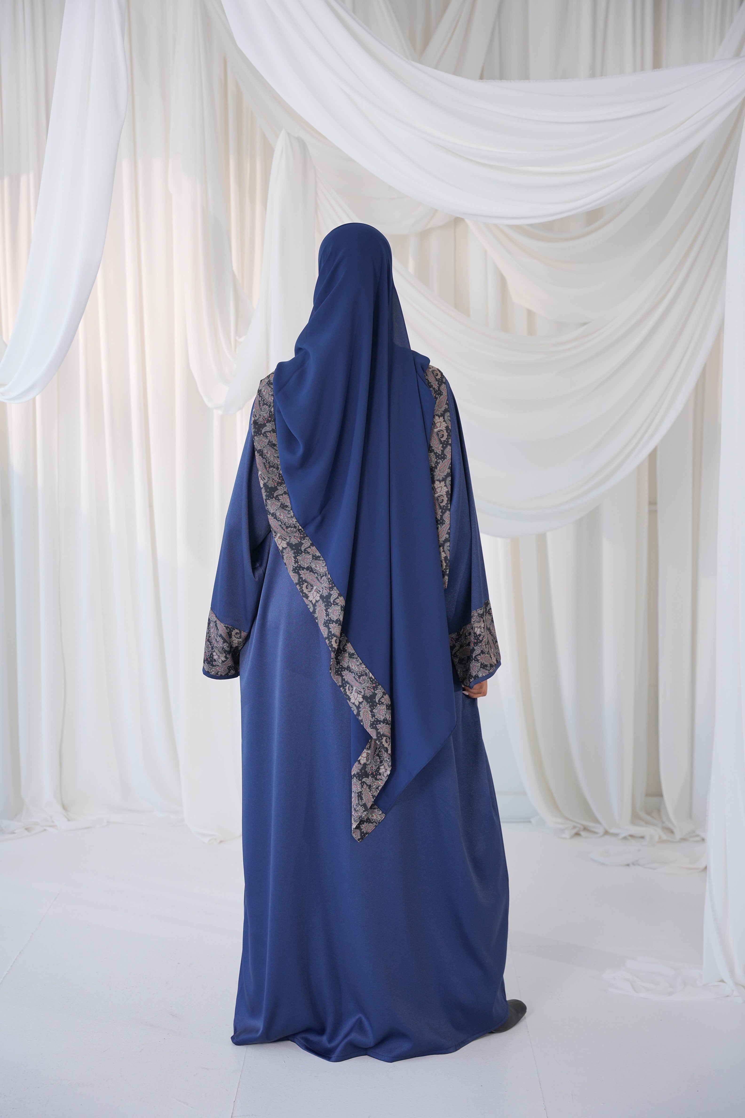Layali– Navy