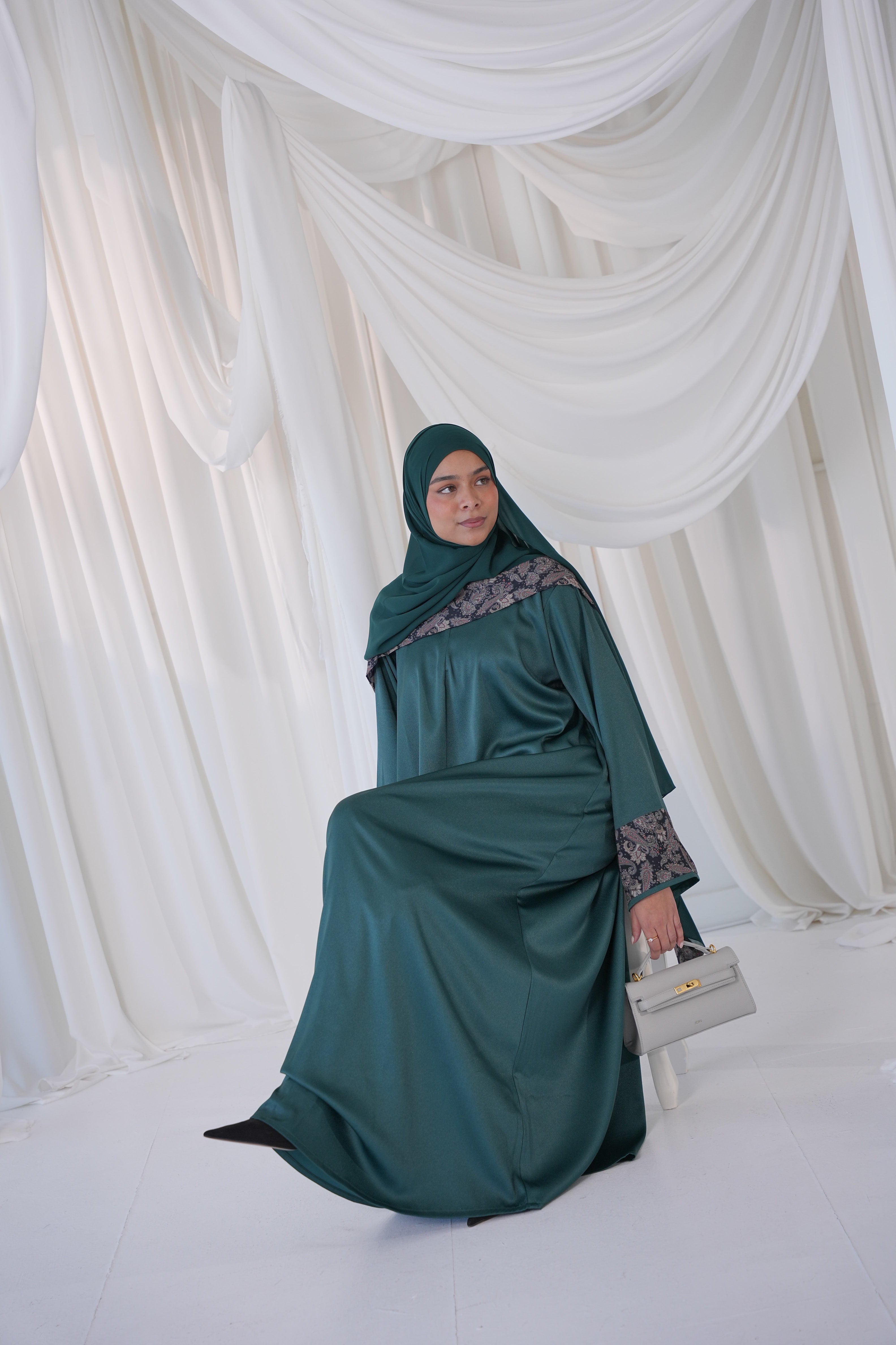 Layal– Deep Teal