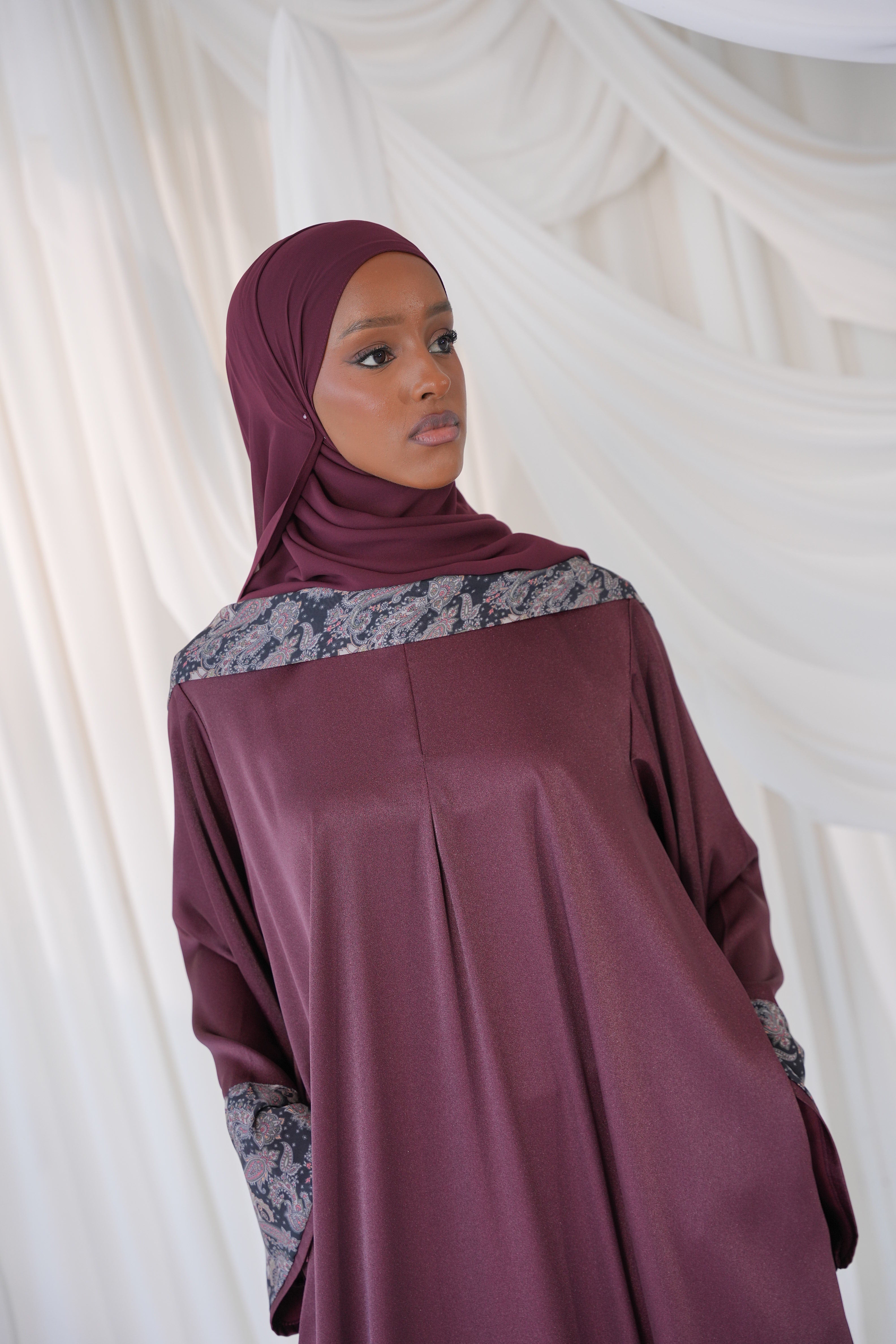 Layali – Burgundy