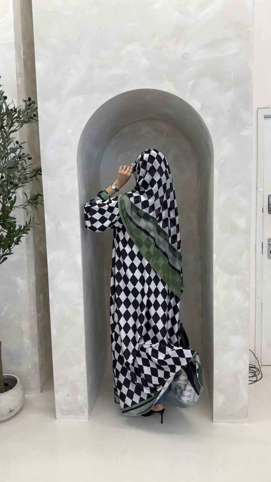 ATELIER DIAMOND | Luxury Armani Silk Open Abaya With Matching Hijab